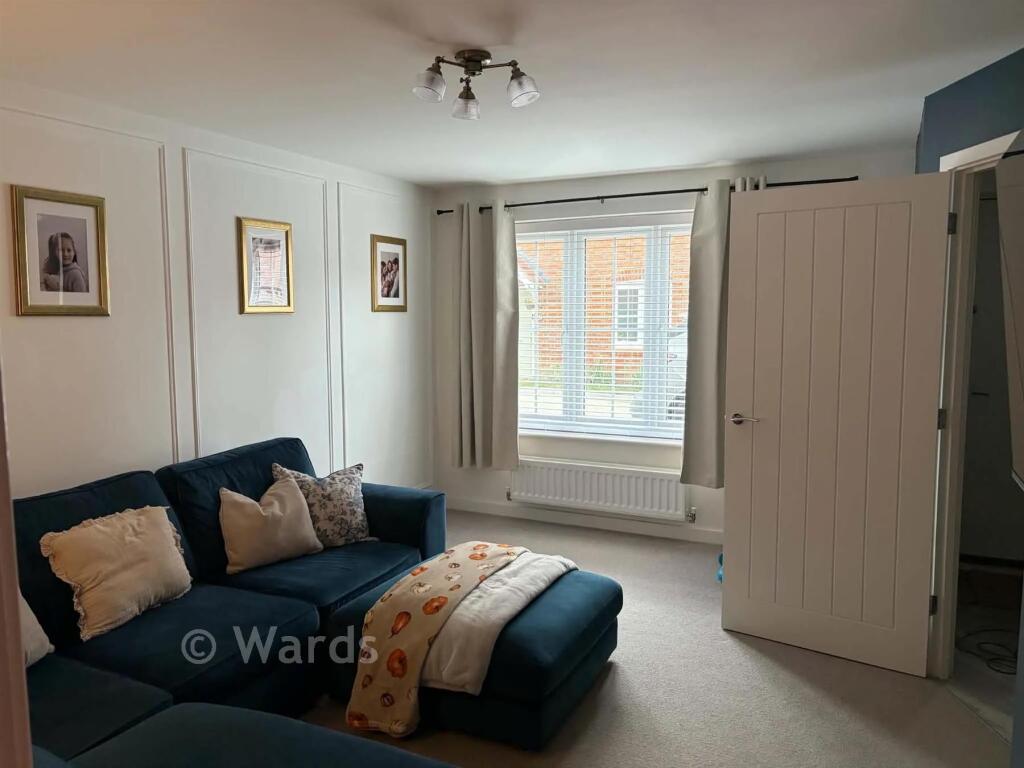 Quince Drive, Maidstone, Kent photo 3