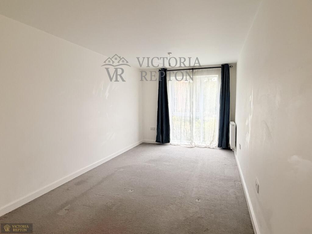 Apartment in Bristol - View 3