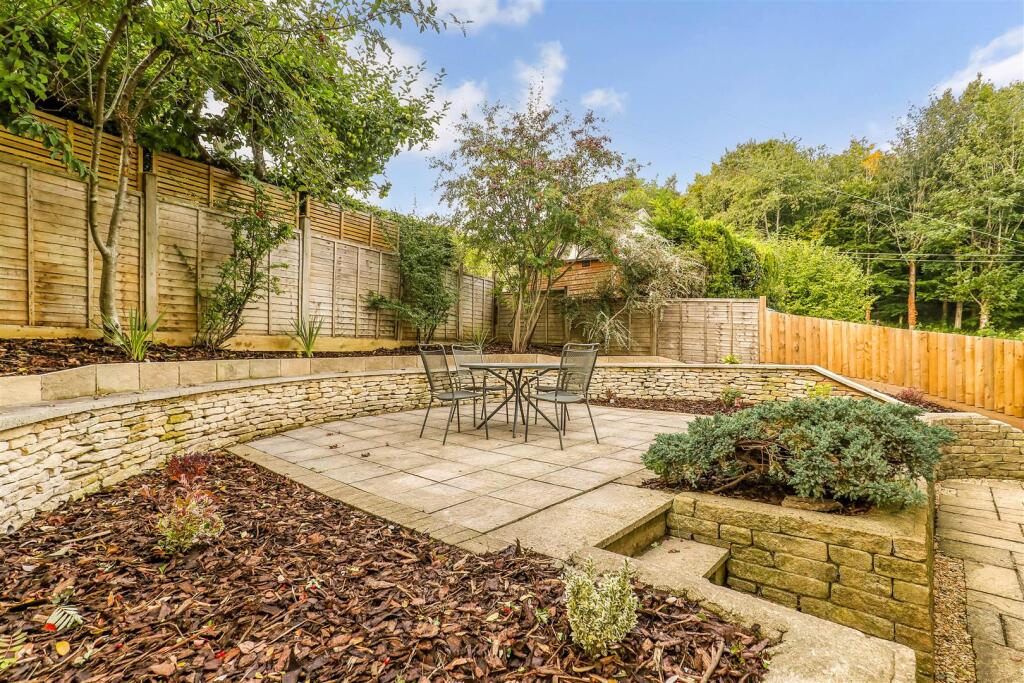 House in Gloucester - View 5