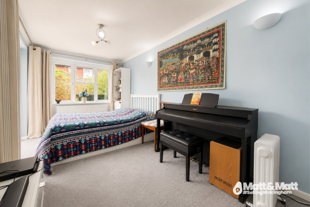 House in Wokingham - View 5