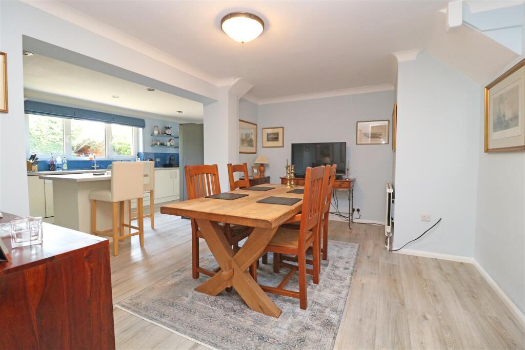 Bury Lane, Hatfield Peverel, Chelmsford photo 3