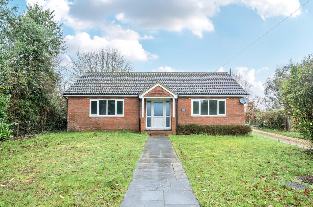 Main image of property: High Street, Shirrell Heath, Southampton, Hampshire, SO32