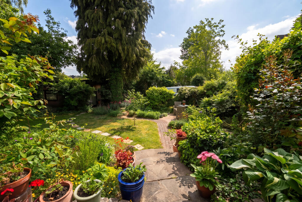 Marlborough Close, Bishop's Stortford, Hertfordshire, CM23 photo 3