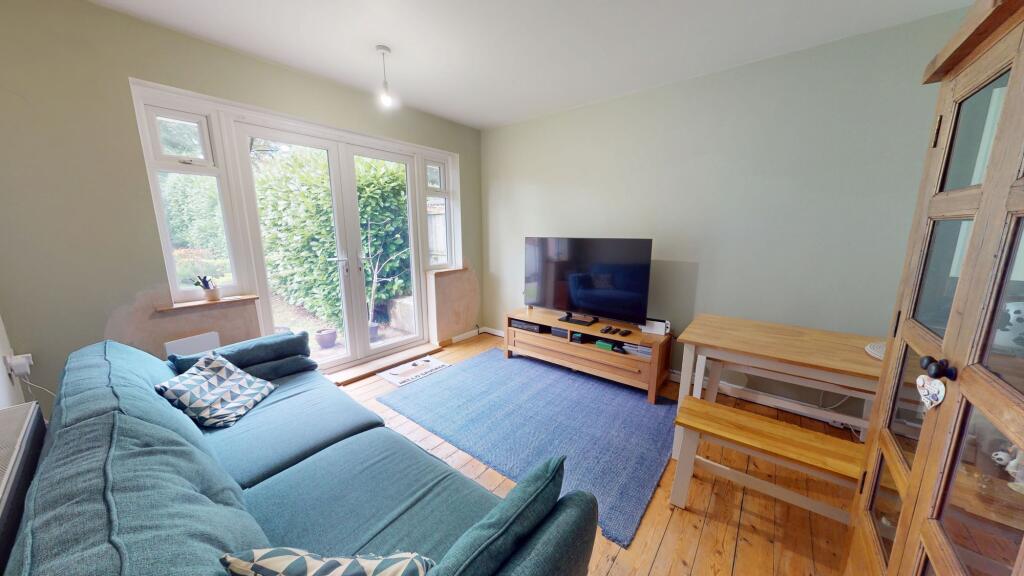 House in Stoke-on-Trent - View 3