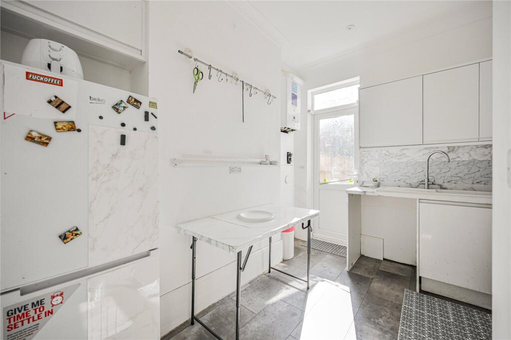 Apartment in London - View 4