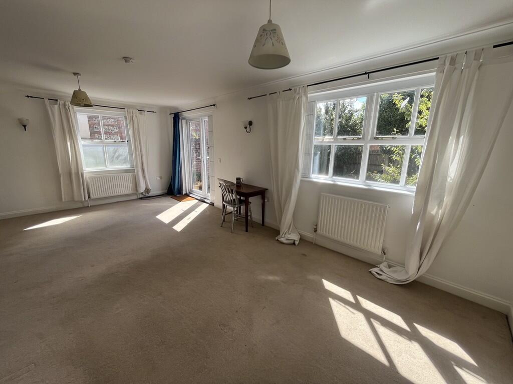 Apartment in Hungerford, Eddington - View 3