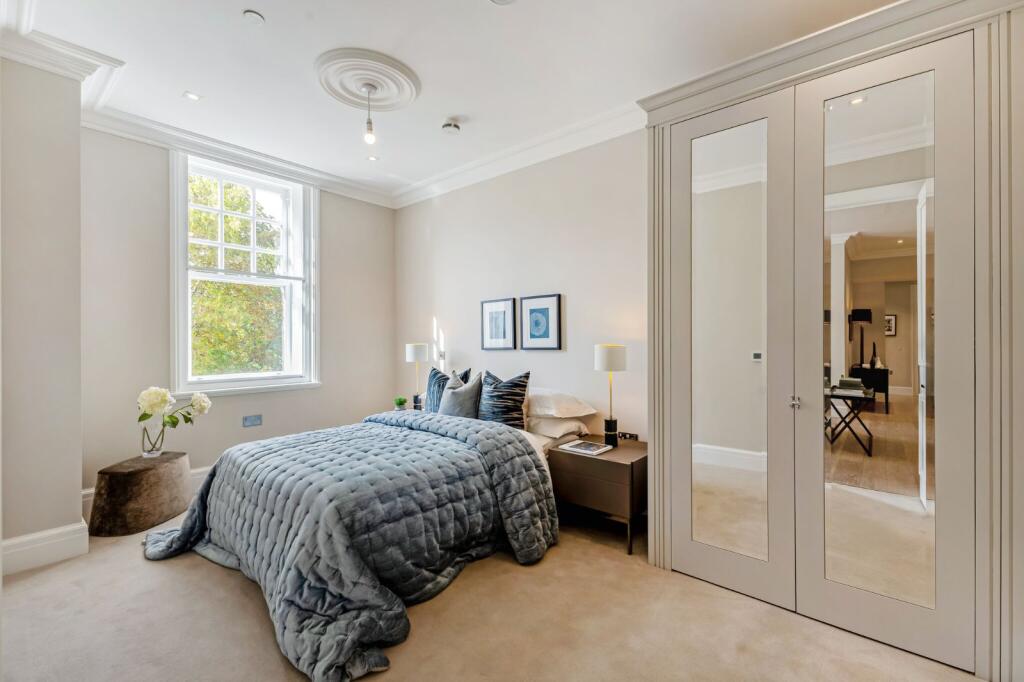 Apartment in Twickenham - View 5