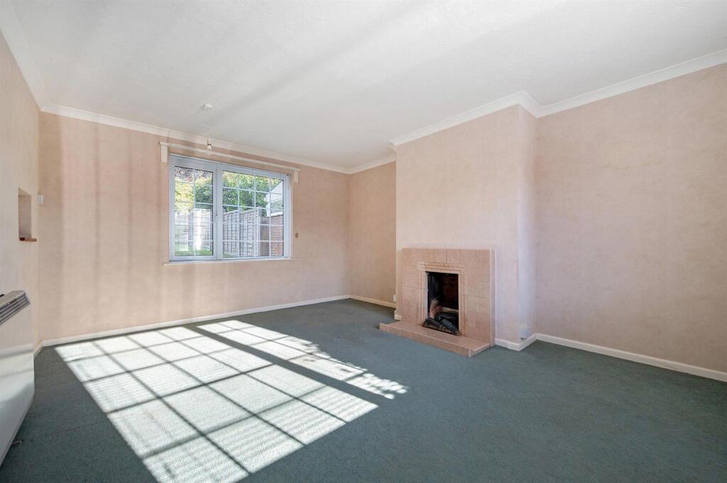 House in Basingstoke and Deane, Mill Springs, Whitchurch - View 3