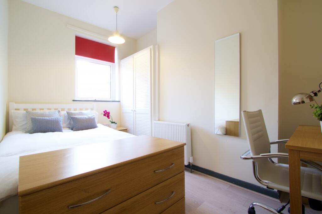 House in Nottingham, Nottinghamshire - View 5