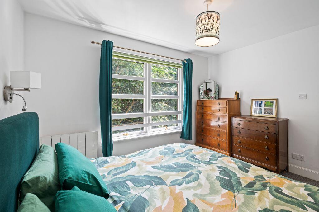 Apartment in Edinburgh, Trinity - View 5