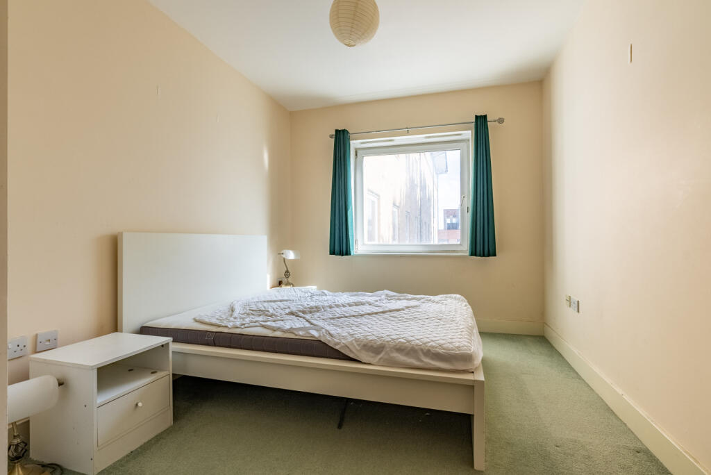 Apartment in St Albans - View 5