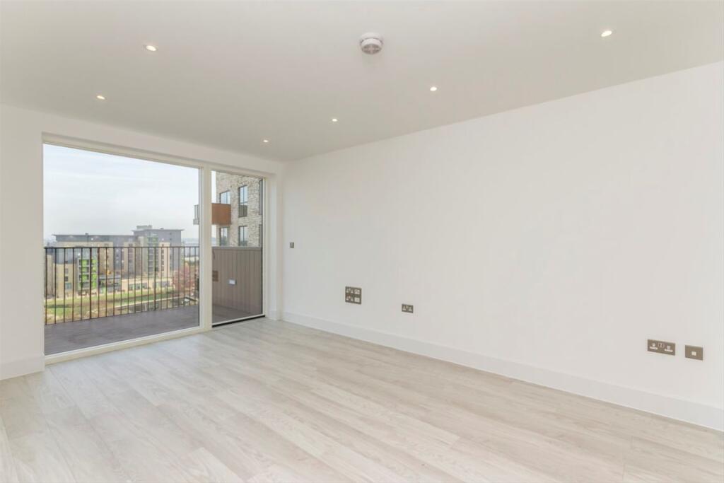 Apartment in London - View 2