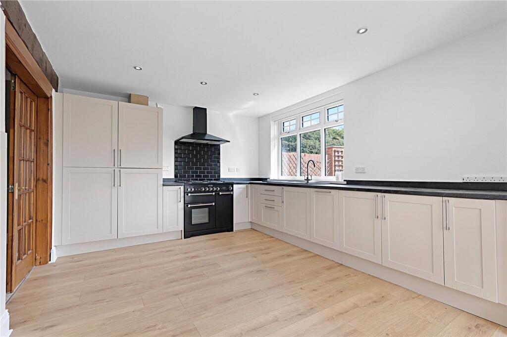 House in Stockton-on-Tees, Nunthorpe - View 5