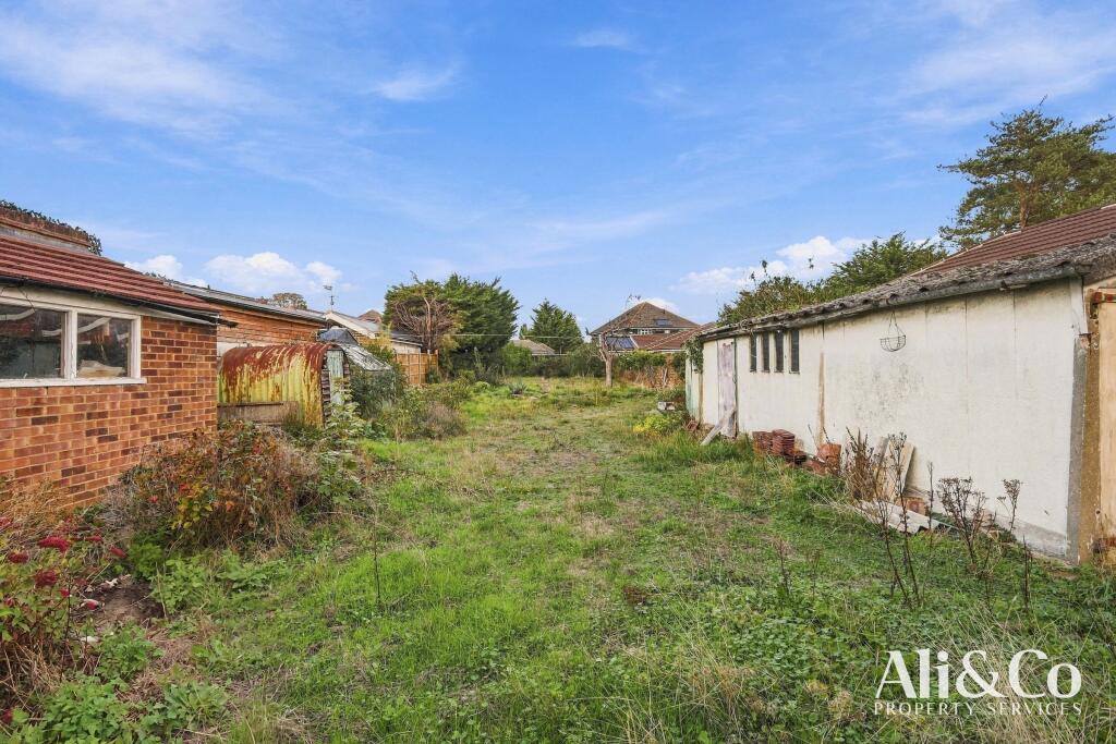 House in Thurrock, Essex - View 3