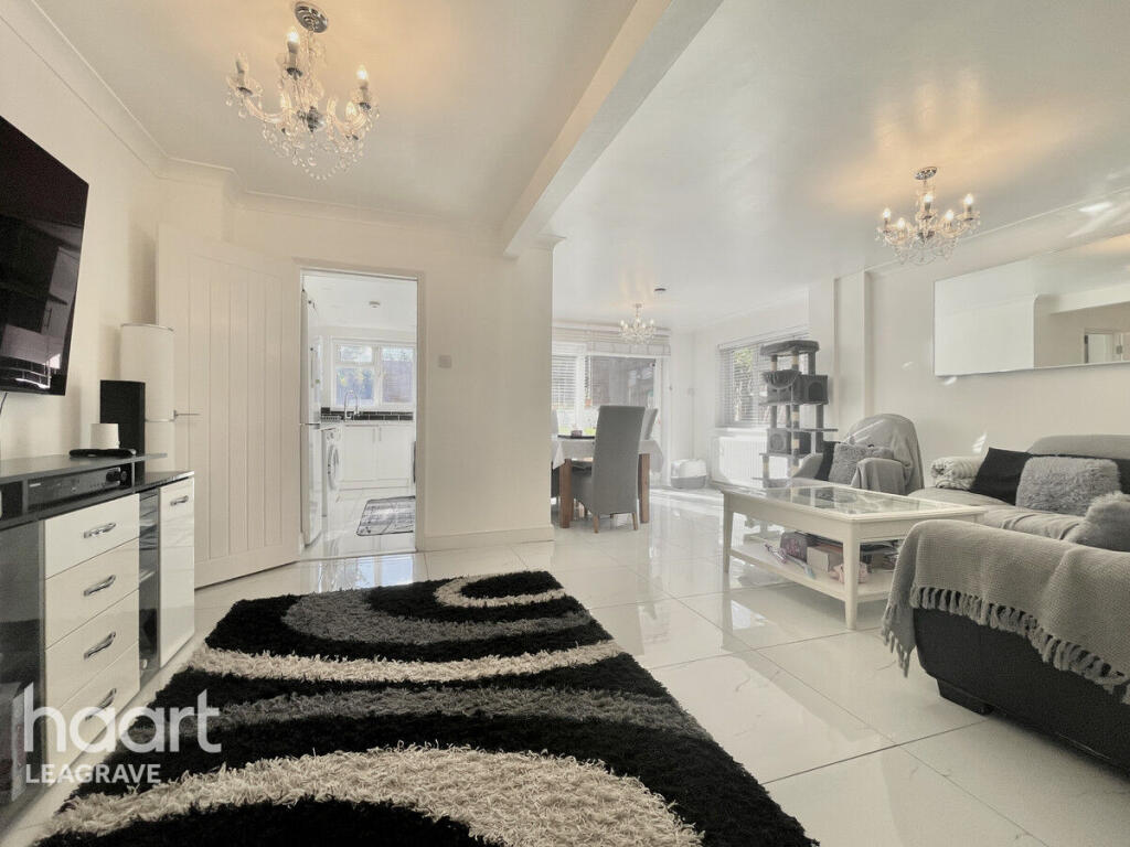 Black Swan Lane, Luton photo 4