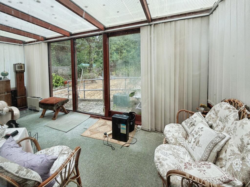 House in Watford, Hertfordshire - View 4