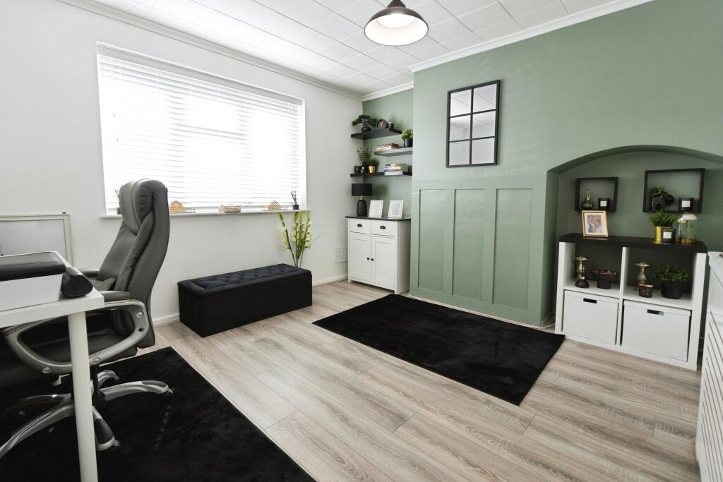 House in Sandwell, West Midlands - View 2
