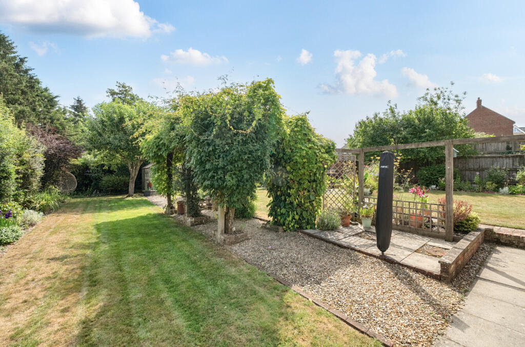 Hillside, Station Road, Purton, SN5 photo 3