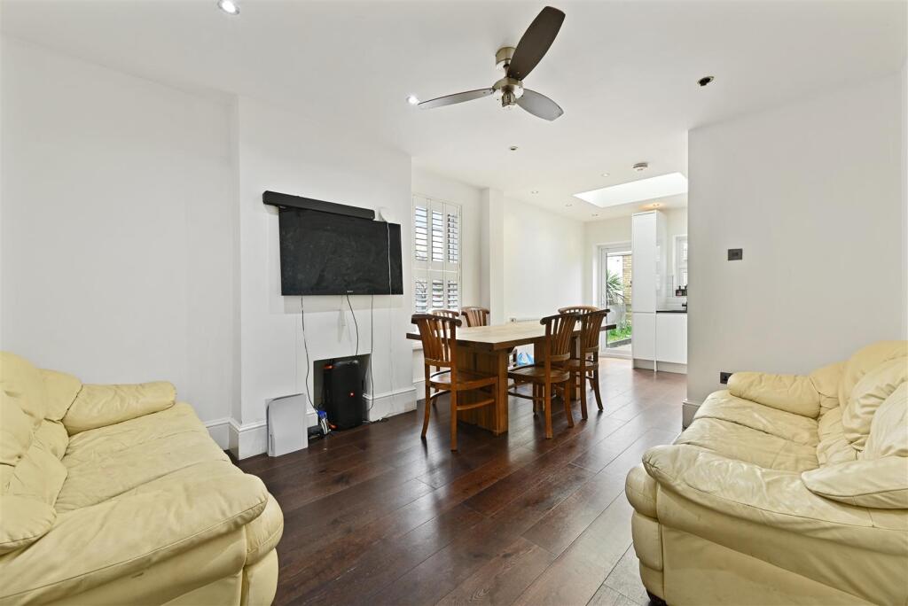 House in London - View 4