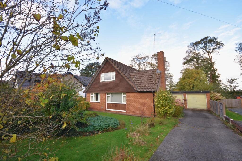 Main image of property: The Spinney, Parkgate, Neston