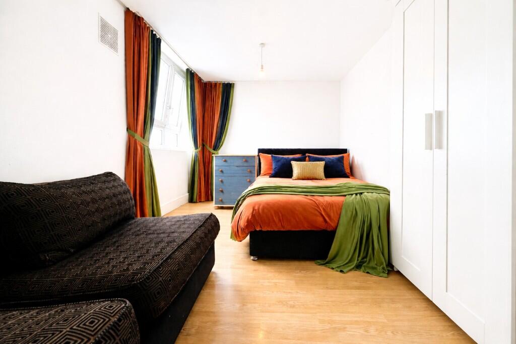 Main image of property: Northumberland Park, London, N17