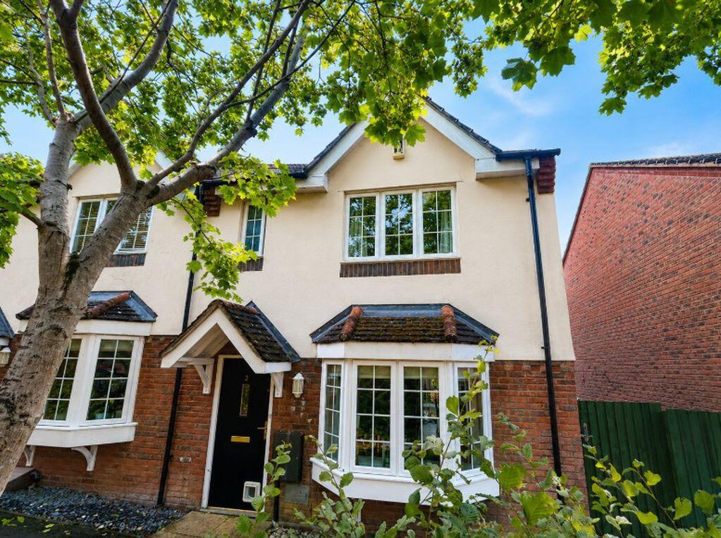Main image of property: Barnet Close, Oakhill, Milton Keynes