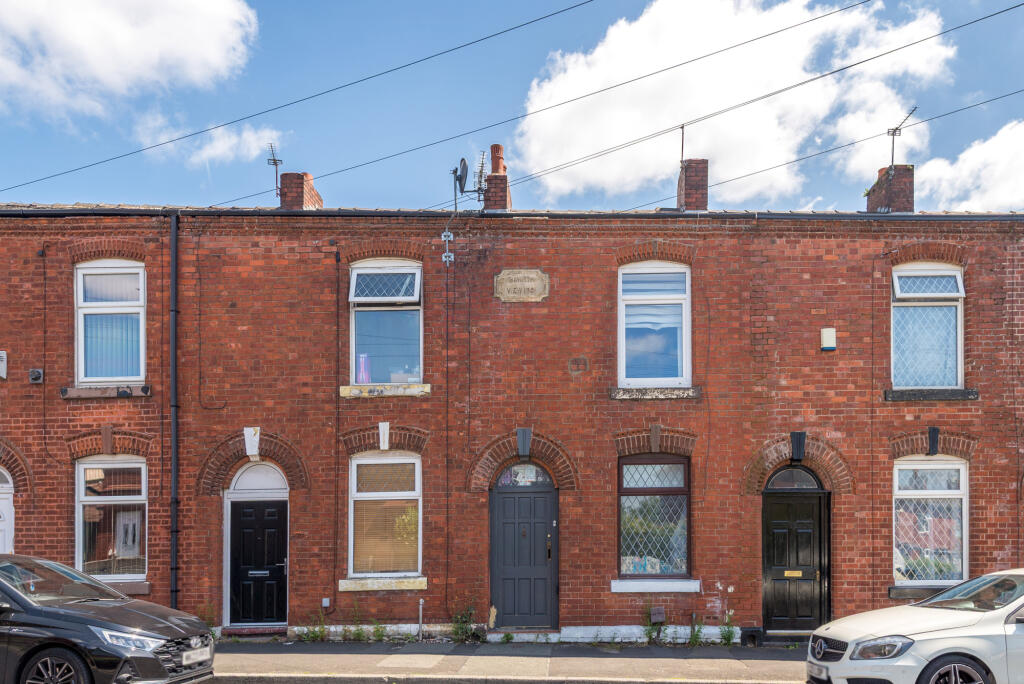 Main image of property: Whiteacre Road,  Ashton-under-lyne, OL6