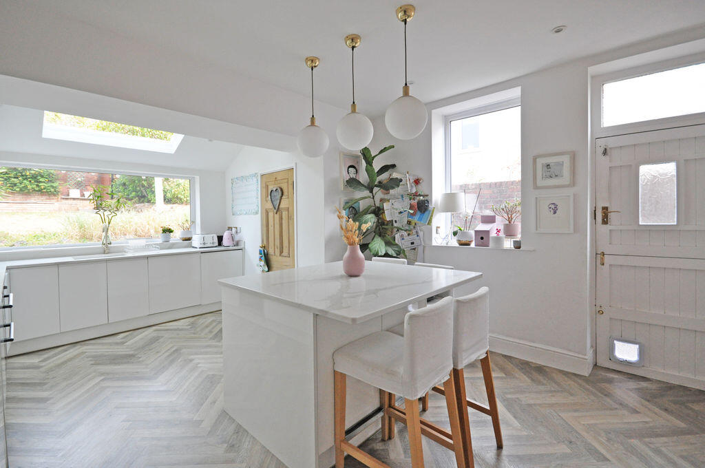 House in Newport, Barrack Hill, Allt-yr-yn - View 4