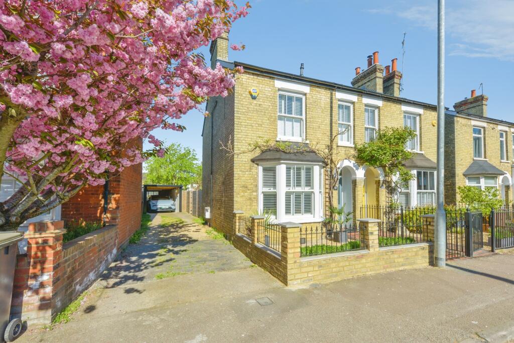 Main image of property: Grove Road, Hitchin, SG5