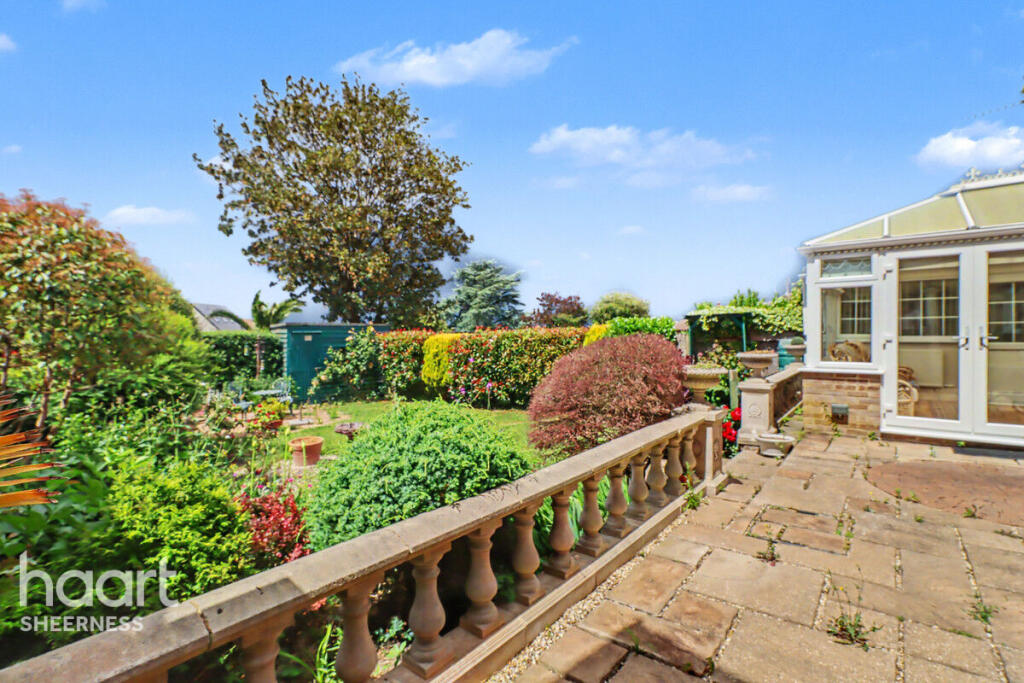 Minster Drive, Sheerness - More
