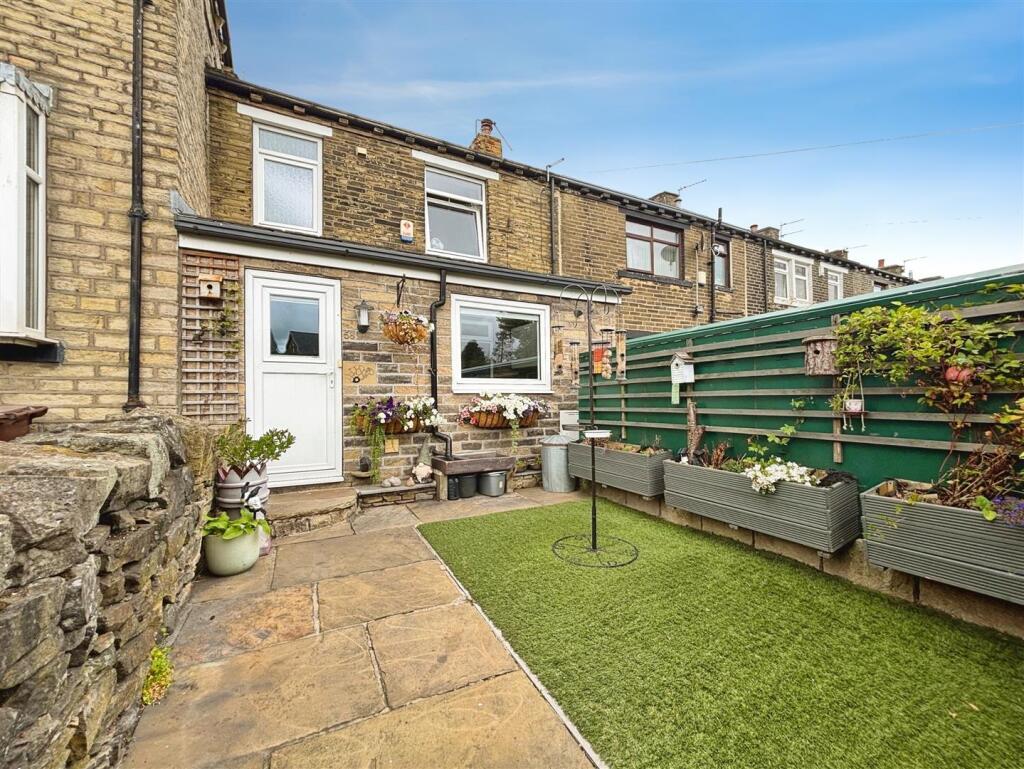 Main image of property: Beacon Road, Bradford, BD6 3EZ