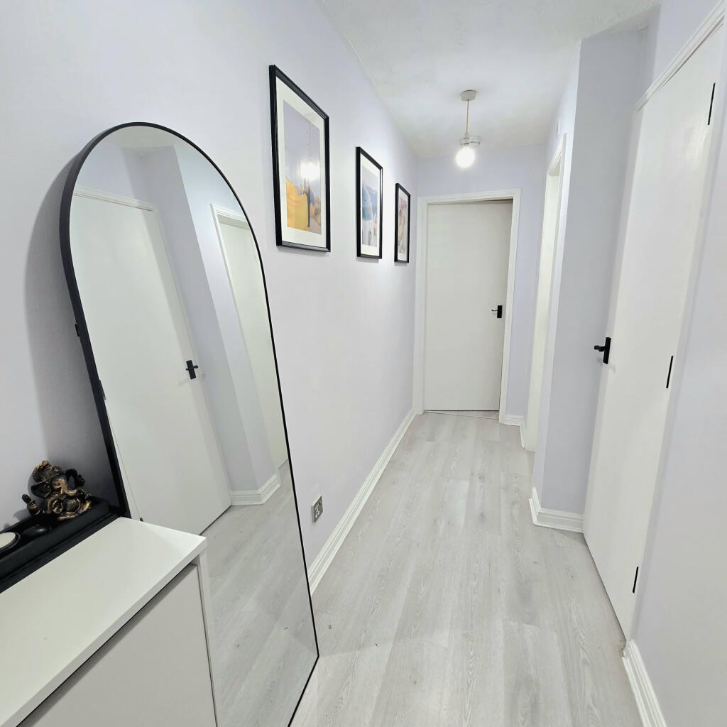 House in Romford - View 5