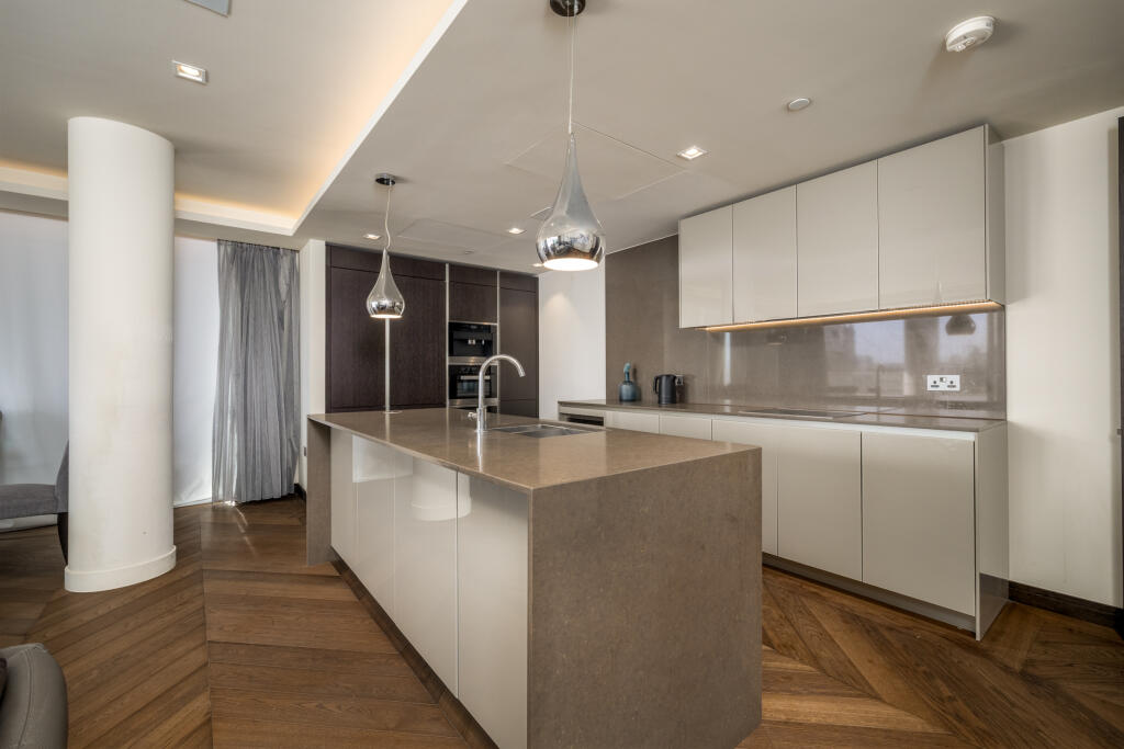 Apartment in London - View 5
