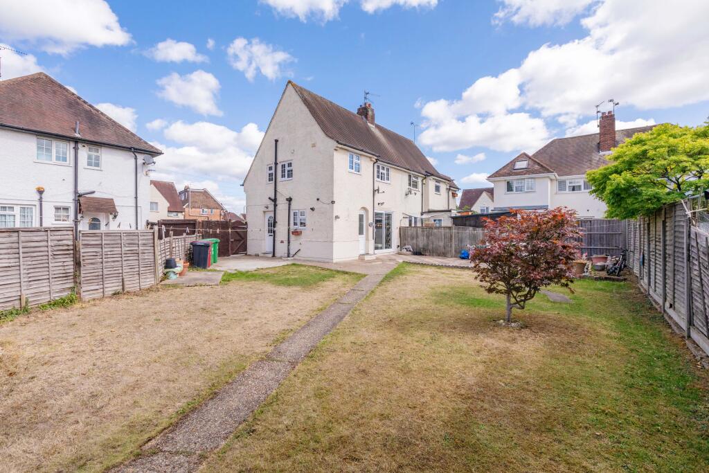 House in Slough - View 4