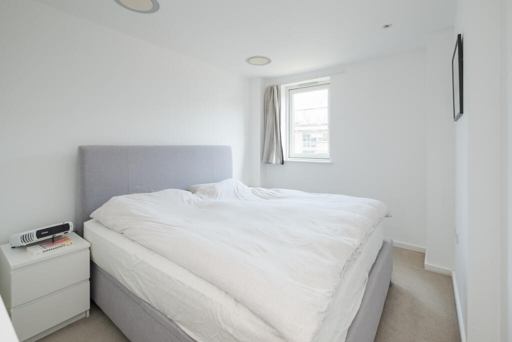 Apartment in London - View 5
