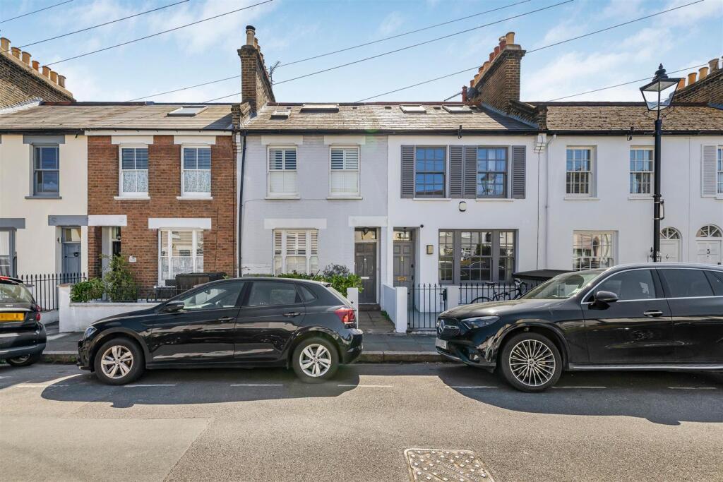 Main image of property: Thorne Street, Barnes, London, SW13