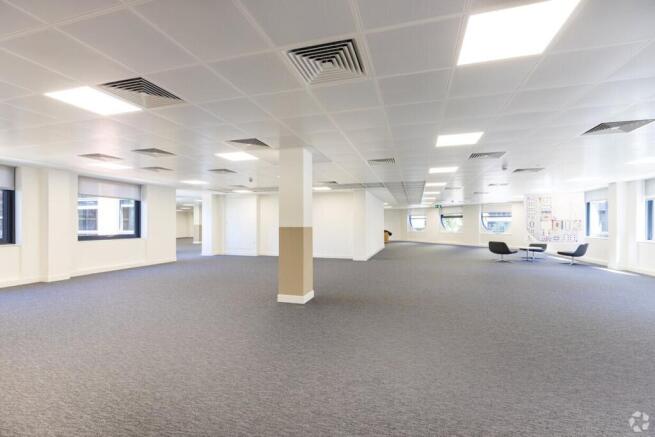 Goldvale House  Woking  Office 15.jpg