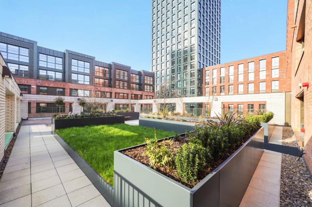 Apartment in Birmingham - View 4