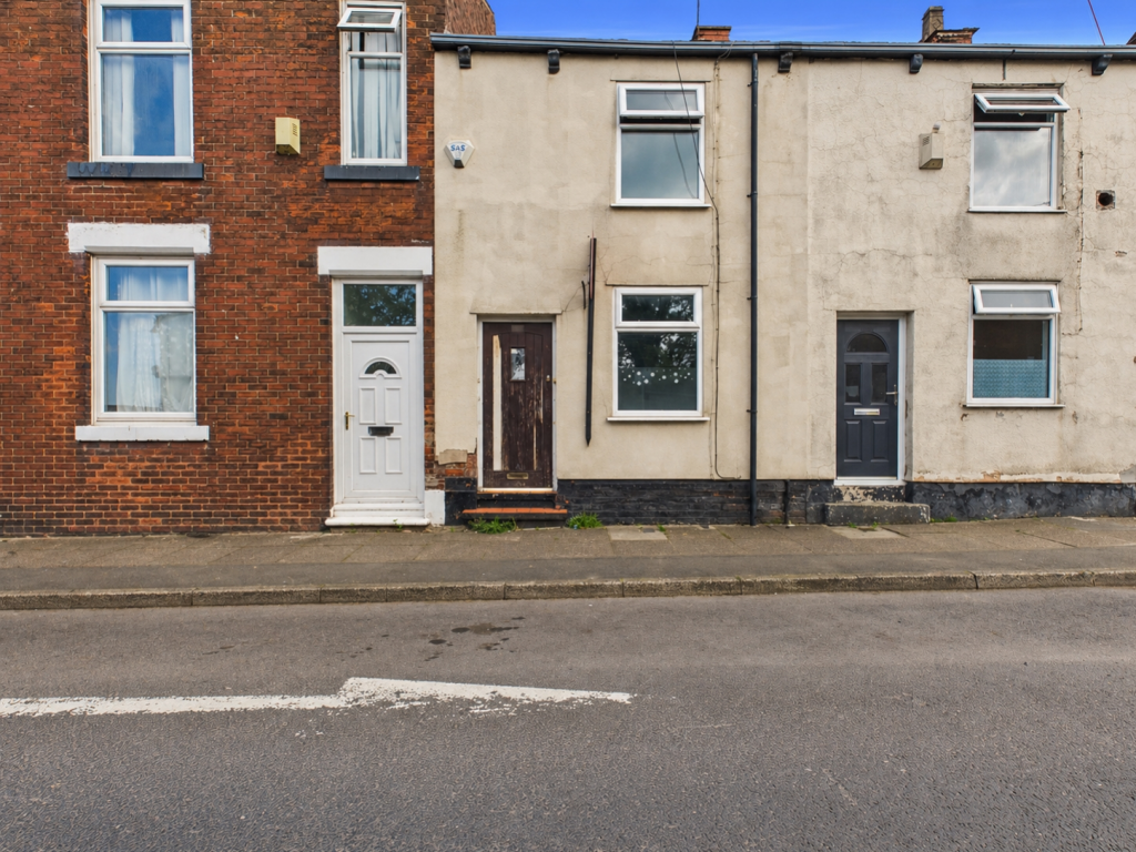 Main image of property: Lumn Road, Hyde, SK14 1QA