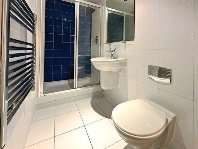 Apartment in Leeds, West Yorkshire - More