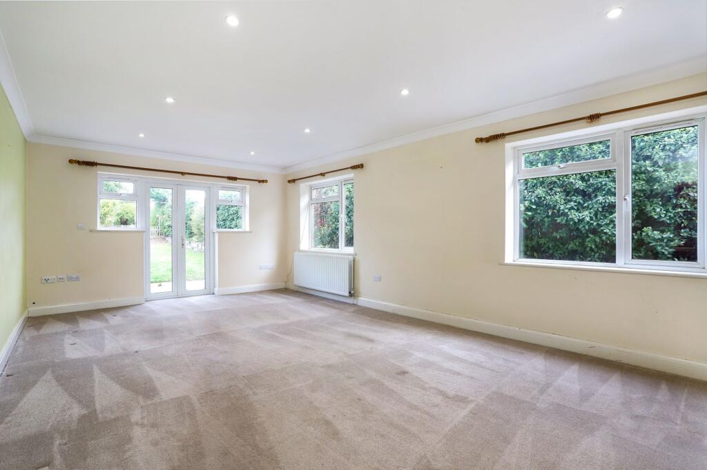 Little Green Lane, Farnham, GU9 - View 2