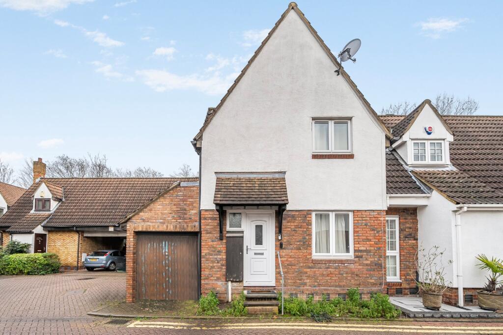 Main image of property: Reveley Square, Surrey Quays, London, SE16