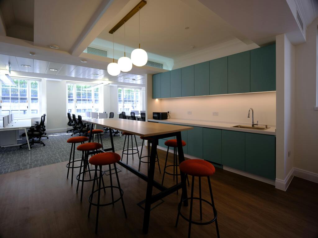 30 Cornhill 4.jpg