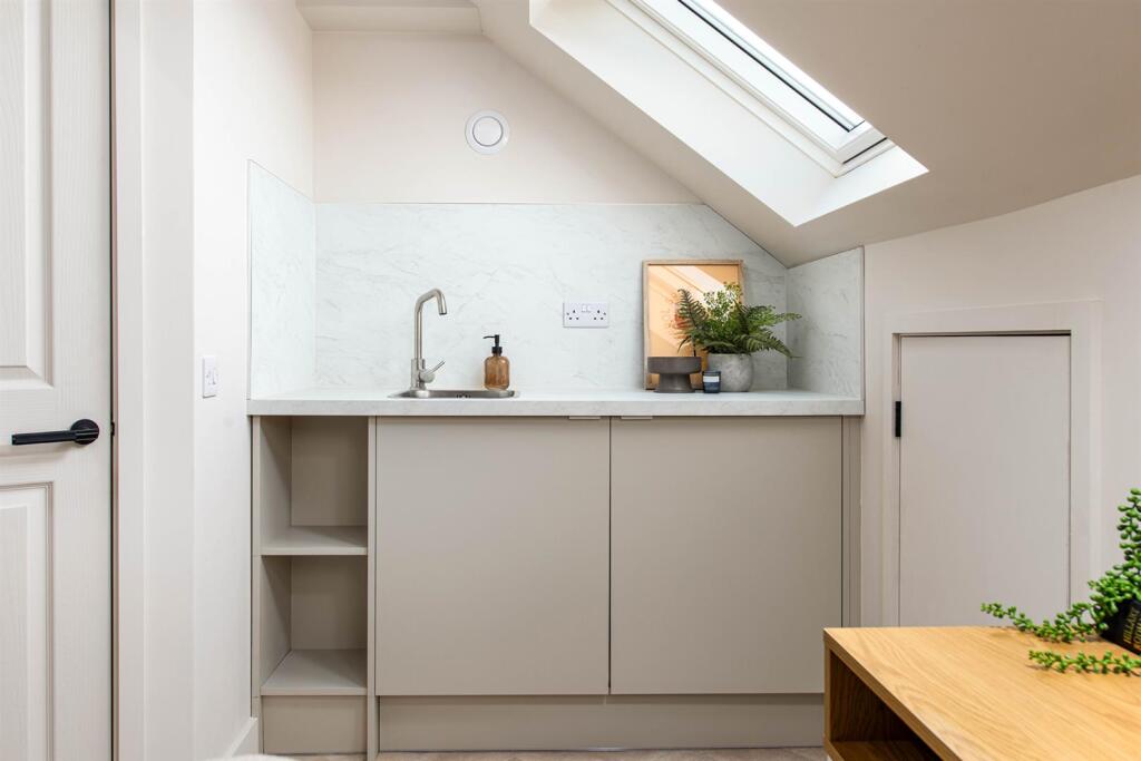 House in Bristol - View 3