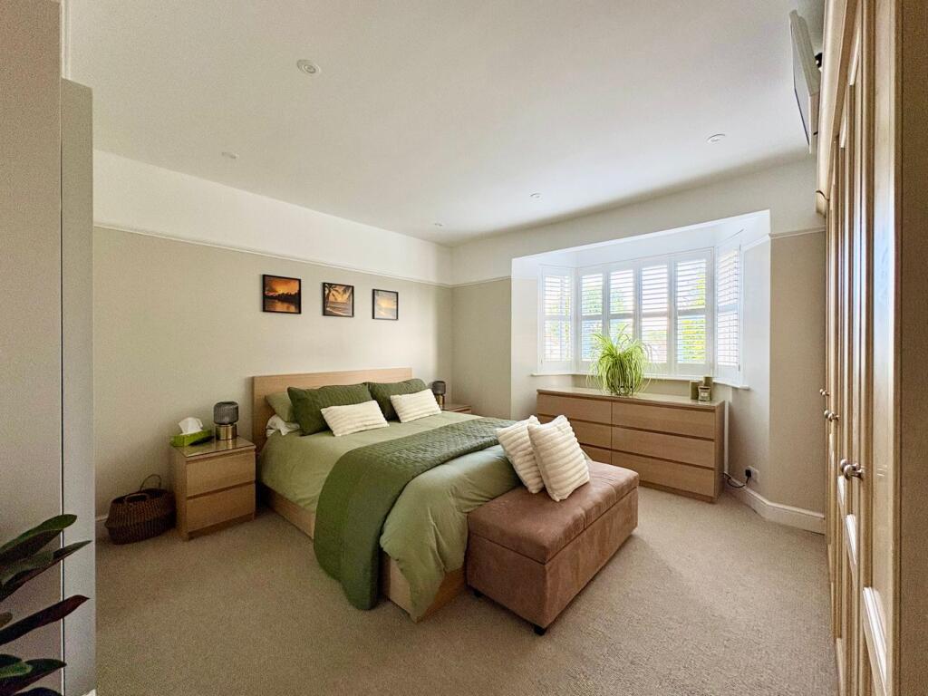 House in Bexhill-on-Sea, White Hill - View 5
