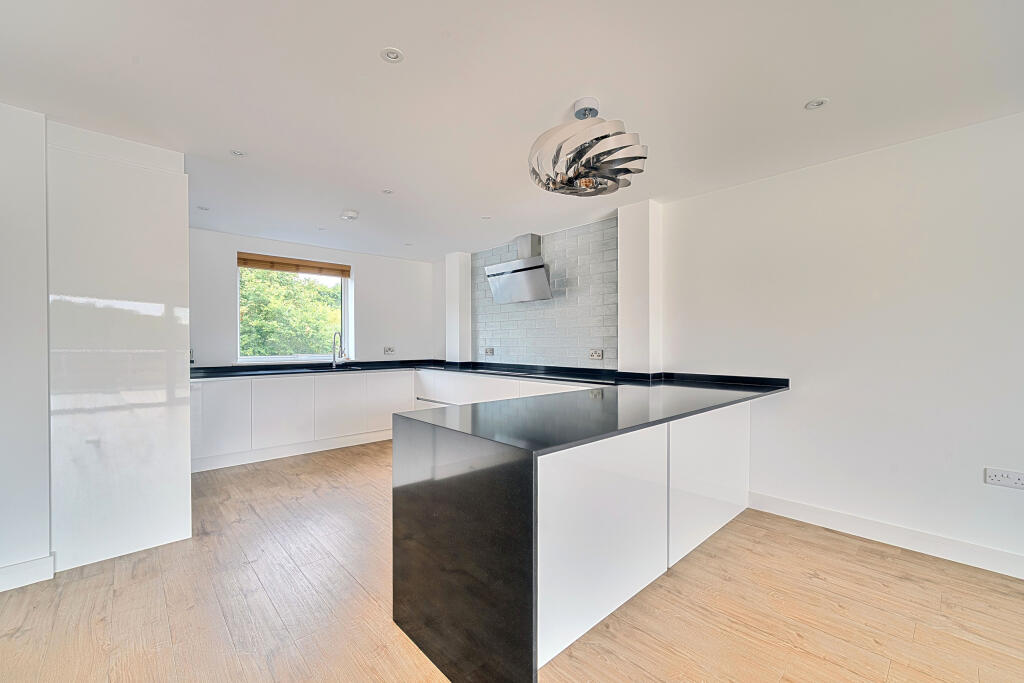 House in Truro - View 5
