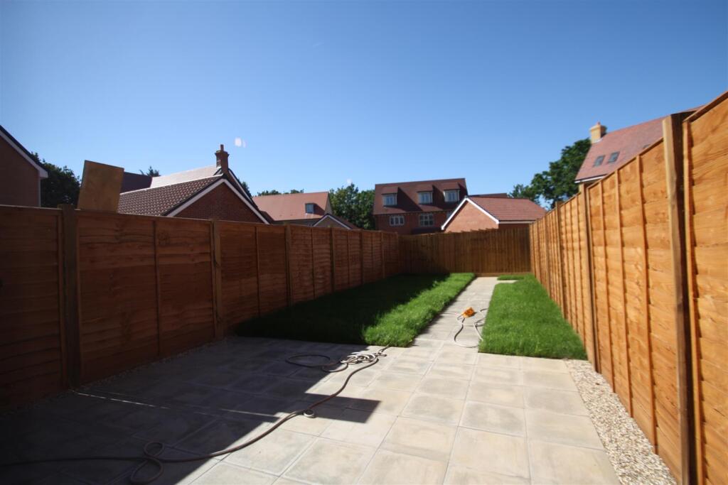 House in Southend-on-Sea - View 4