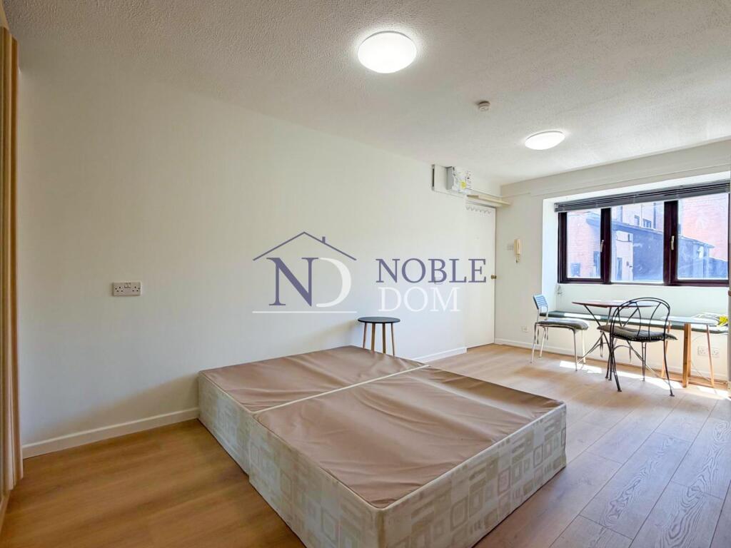 Studio flat for rent