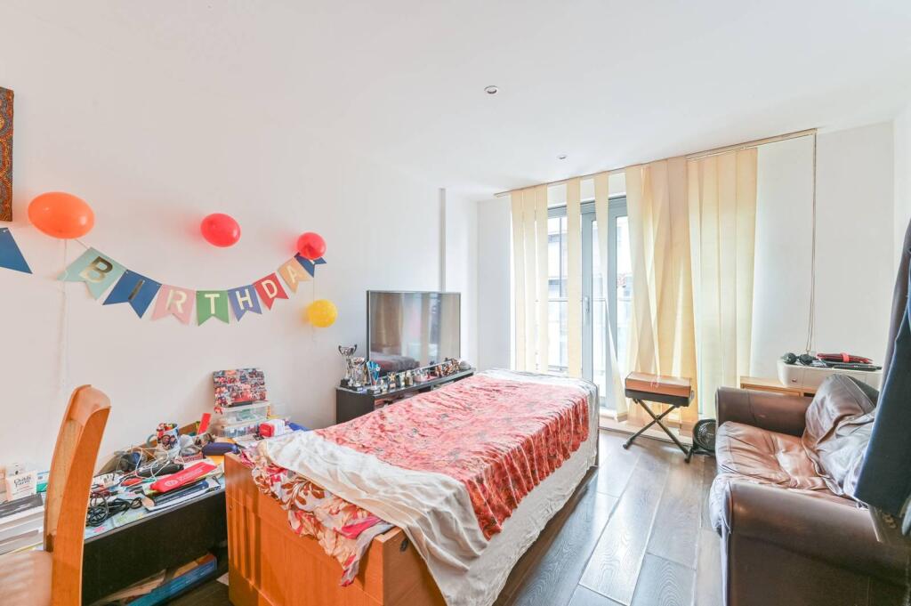 Main image of property: Royal Carriage Mews, Woolwich Riverside, London, SE18