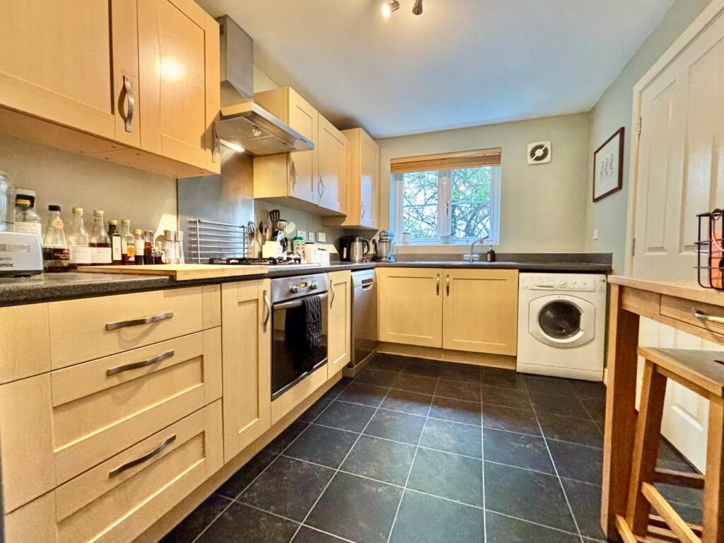 Robins Walk, Evesham, Worcestershire, WR11 photo 2